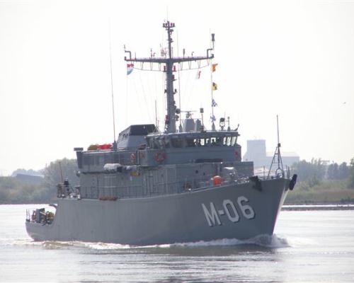 Dordrecht (M852)
