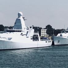 Zr.Ms. Groningen (P843) en Zr.Ms. Zeeland (P841)