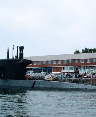 Zr.Ms. Dolfijn (S808)